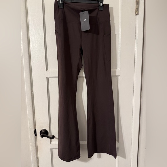 Fabletics Oasis PureLuxe High-Waisted Pocketed Kick Flare Sz xlarge - Picture 6 of 8